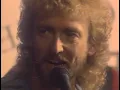 Keith Whitley - I'm No Stranger to the Rain (Official Video)