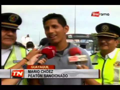 Más de 35 peatones sancionados por no utilizar paso peatonal