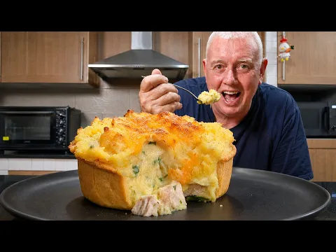 Chicken & Leek Cheesy Mash Pies