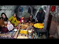 Lagu Hard life a family inside a Cave  | Village life in Afghanistan