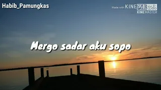 mundur alon alon guyon waton lirik 