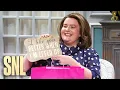Birt ay Gifts - SNL