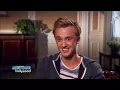 Video di Tom Felton Reacts To Emma Watson’s ‘Harry Potter’ Crush Revelation!