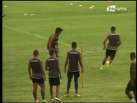 Barcelona busca fortalecer su sector defensivo