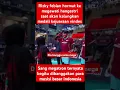 Download Lagu megawati hangestri diberi hormat sama rizky febian saat akan kalungkan medali lejuaraan vindes voli