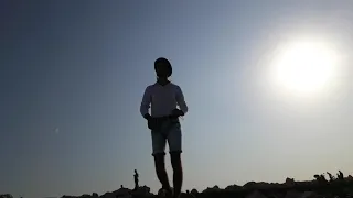 ايمن امين عشقان انا عايش غربة 