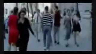            متسألنيش عن الأحزان             دندنها