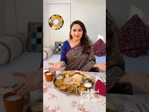 माधुरी दीक्षित कृष्ण जन्माष्टमी के पावन अवसर पर अपने हाथों से लड्डू बनाया #shorts
