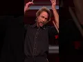 Download Lagu Chris Zegers gaat bijna out tijdens het dirigeren! #maestro