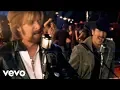 Download Lagu Brooks \u0026 Dunn - Hillbilly Deluxe (Official Video)