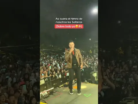 Muchos solteros anoche en Supatá!🤭Gracias de verdad, qué público tan lindo#SoySoltero #JhonnyRivera