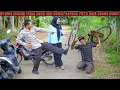 Download Lagu DIHINA MUSUH LAMA YANG JADI POLISI, KARENA 2025 NAIK SEPEDA BUTUT, AKHIRNYA INI YANG TERJADI !!