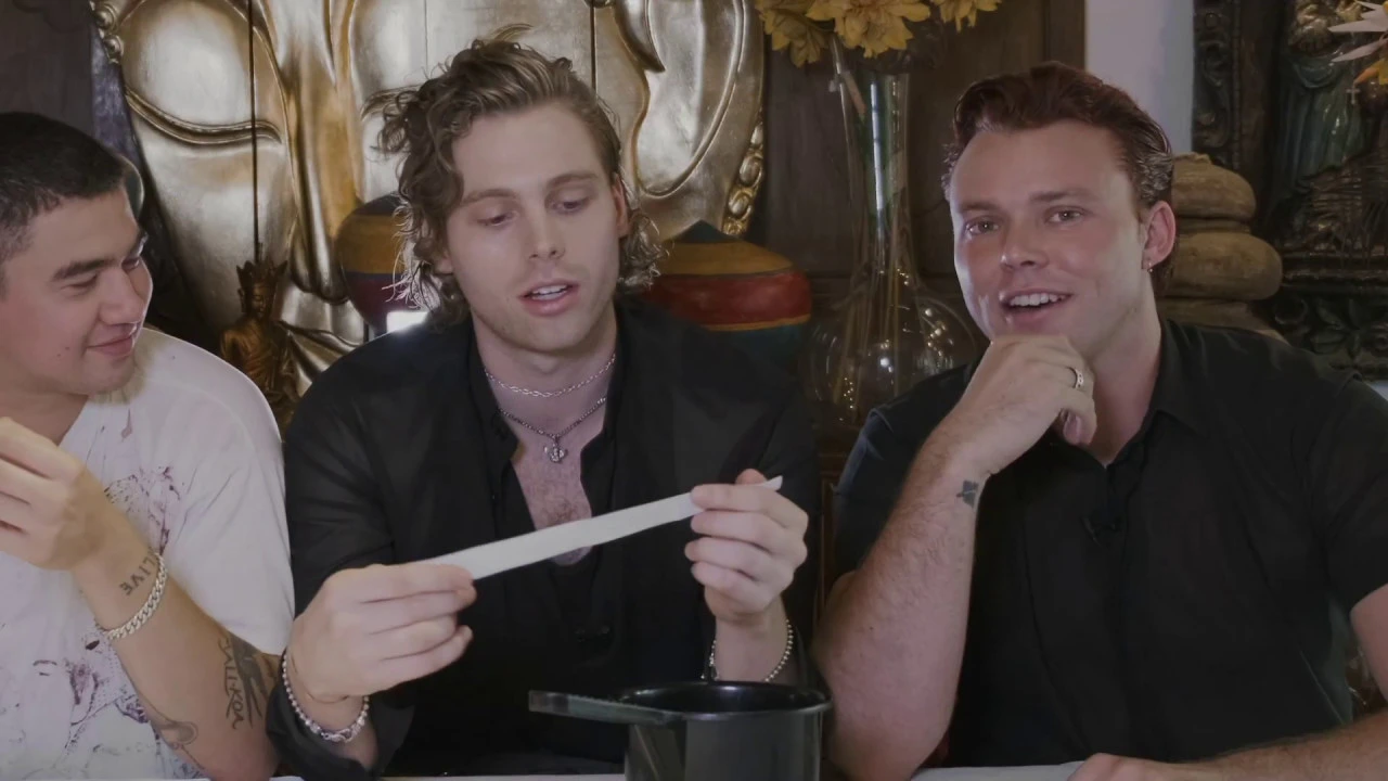 Questions in a Tabo: 5 Seconds of Summer