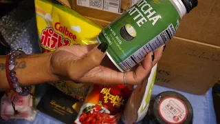 Bokksu Market Snacks Unboxing