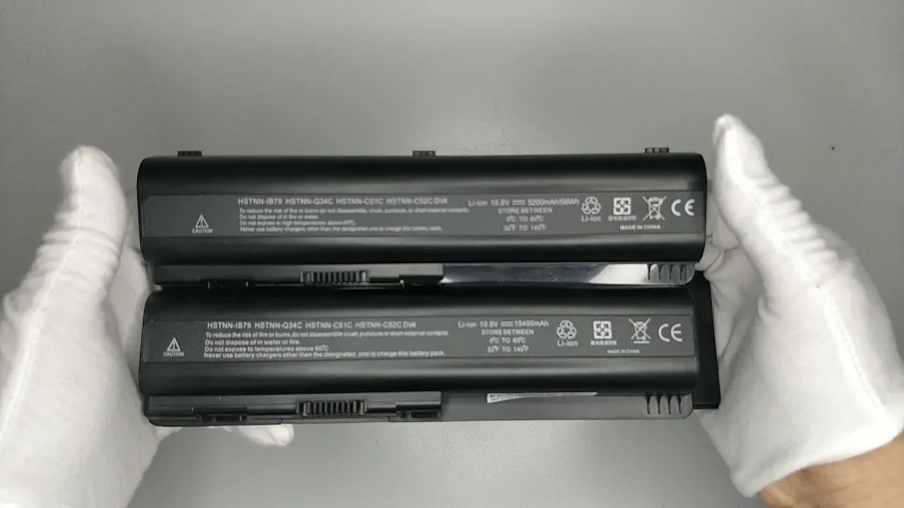 How to Remove HP Laptop Battery | HP MU06 Notebook Battery Model 1)In back side of Hp laptop noteboo. 