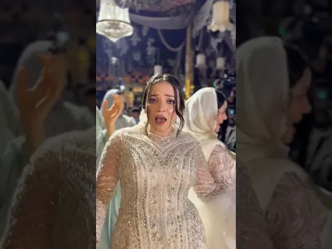 الواد دا عينيه😂❤️#shortvideo #exsplorepage #weddingdress #dancevideo #foryou