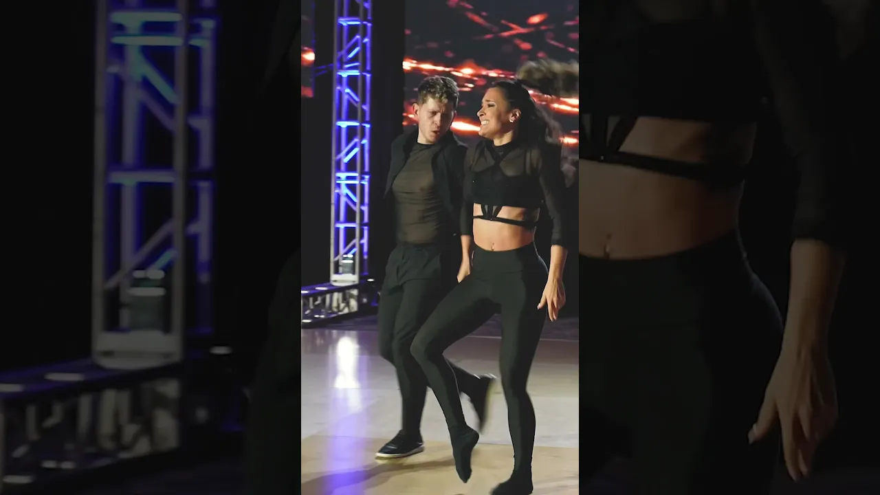 The audience did not stay quiet 🫣