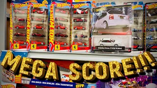 MEGA SCORE OF NEW HOT WHEELS PRODUCTS AT BARNES AND KNOBLE STORES FERRARI HOT WHEELS