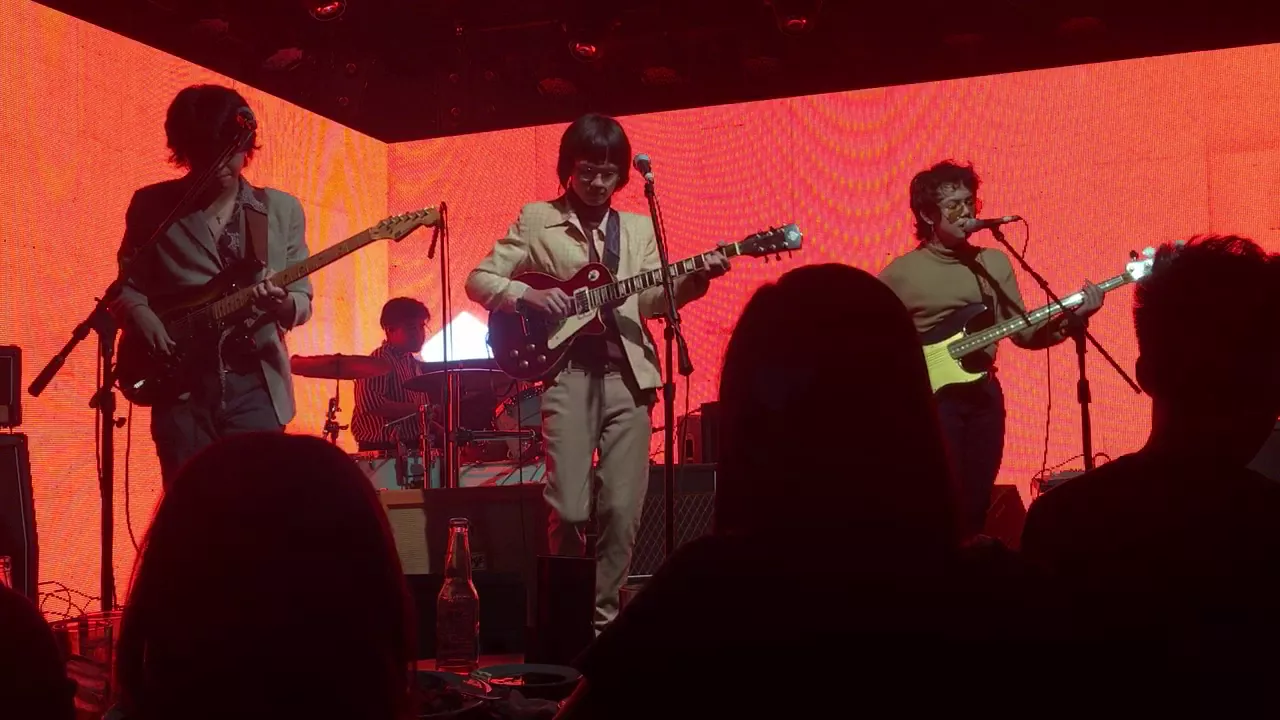IV of Spades - Mundo IV of Spades - Mundo