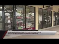 GNC files for bankruptcy and will close up to 1 200 stores