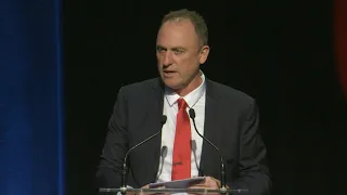 Longmire s moving tribute to Tom Harley
