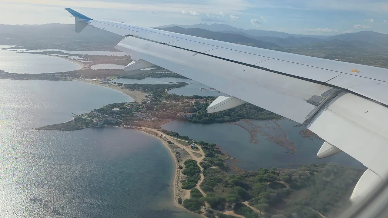 Landing in Olbia | Eurowings A319 | Nice view of Sardinia | 4K