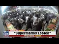Download Lagu 19 Supermarkets FLEE Washington... \