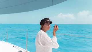 BOAT LIFE: Across the BLUEST SAND BANK to our own PRIVATE ISLAND! 🌴 Ep. 213