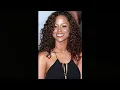 Lagu Stacey Dash 💛 Elegant icoon boven de 50 | Een volwassen model dat klassieke schoonheid transformeert