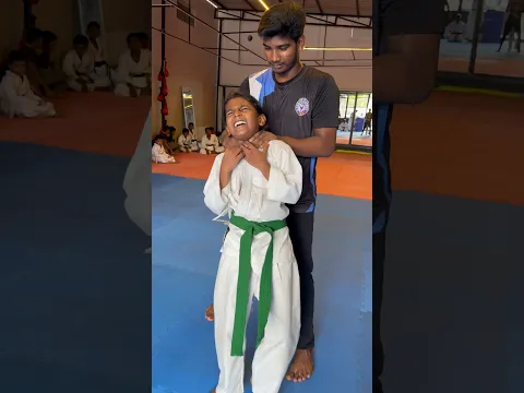 V-KARATE | KIDS SAFETY AWARENESS | #selfdefense #martialarts #fighting #shorts #viral #trending #mma
