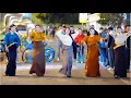 Lagu Beautiful Tibetan sisters，Wonderful Tibetan  dance  ”Dance Up Happily“