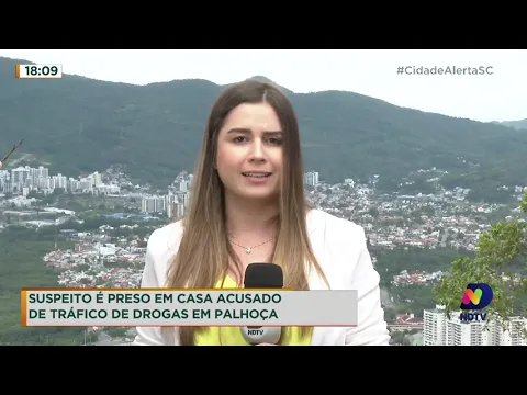 Suspeito é preso em casa acusado de tráfico de drogas em Palhoça