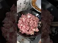 Download Lagu masak daging babi di campur dengan umbut kelapa sawit, makanan khas orang dayak