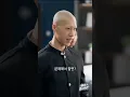 사장이 돈을 들고 도망치자, 화학 천재는 마약왕에게 빚 독촉을 받는다! 살기 위해 화학 지식을 카드로 쓰고 잠입해 범죄 조직을 무너뜨린다!