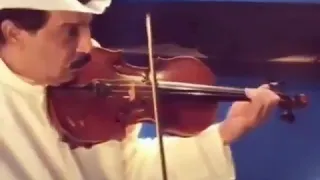 عن جمال صوت أصاله وهي بتغني خانات الذكريات فيديوهات تيك توك 