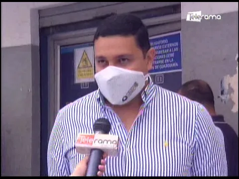 Se registran largas filas para renovación de licencias en agencia centro de CTE