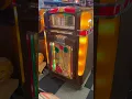 Download Lagu Prachtige Wurlitzer 700 jukebox uit 1940 in de showroom. Deze is te koop!