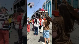خدني ليك وائل كفوري مع لقطات من أجواء اسطنبول دندنها