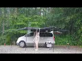 Download Lagu ☔️오락가락하는 폭우 속 움직이는 2평짜리 작은 집에서 아늑한 차박캠핑 / 슬라이스 감자전에 맥주 , 냉채족발에 피크닉소주