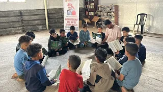 MUSLIM INDONESIA PASOK MUSHAF KE MASJID GAZA