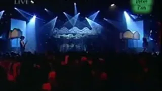 konser peterpan ft chrisye menunggumu