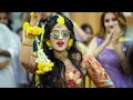 Lagu Bride's Holud Entry | Odhani | Sajna | Current Laga Re | Team Bride | RAFI \u0026 ETU'S HALDI NIGHT 2022