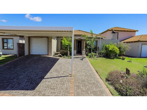 Download MP3 3 Bedroom Townhouse for sale in Eastern Cape | Port Elizabeth | Parsons Vlei |