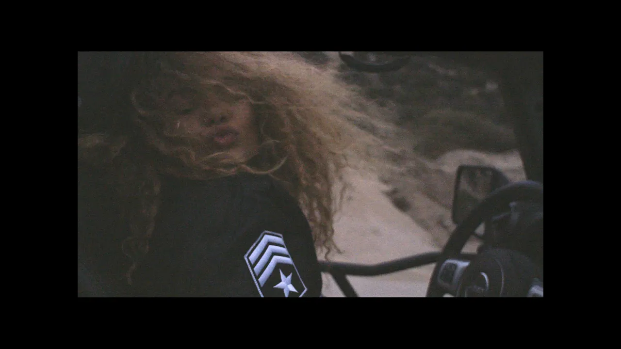 Phora - Palm Trees [Official Music Video]