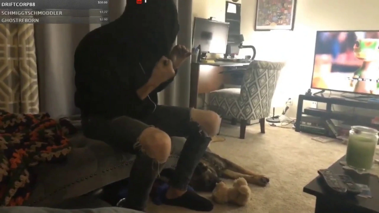 Hampton Brandon Begs Bobbi Dylan To Take His Dog