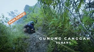 Download Hiking Ke GUNUNG CANGGAH SUBANG Jalur Pasir Jaka | Summit Ke Puncaknya Bikin Dengkul Gemeteran! MP3