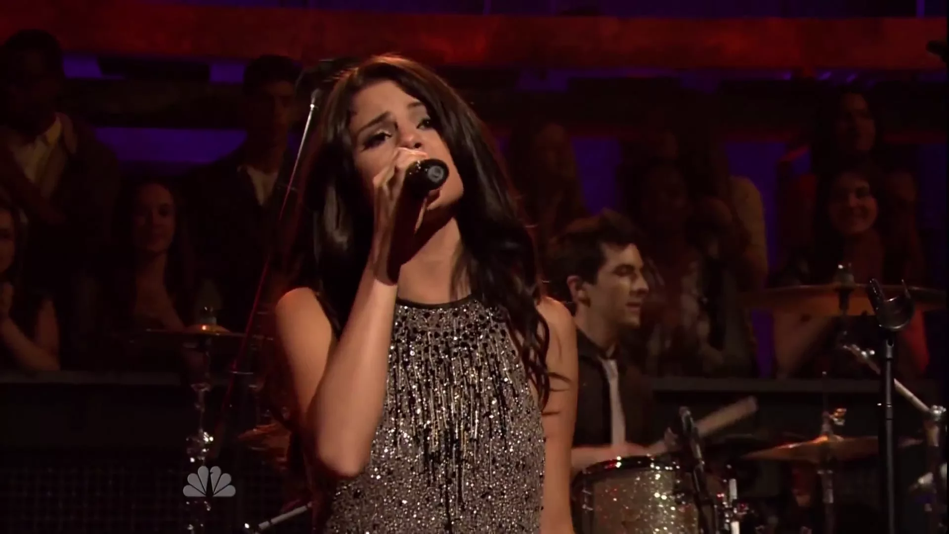 Selena Gomez & The Scene - Who Says (live on "Jimmy Fallon")