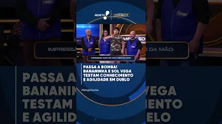 Passa a bomba! Bananinha e Sol Vega testem conhecimento e agilidade em duelo