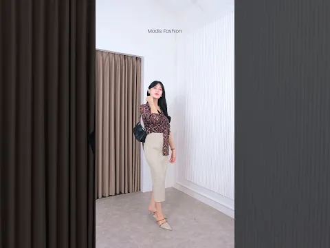 Kemeja yang buat look kalian makin mature nih cantikk banget