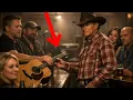 George Strait was IGNORED in a bar in Texas when he picked up a guitar everyone stopped and